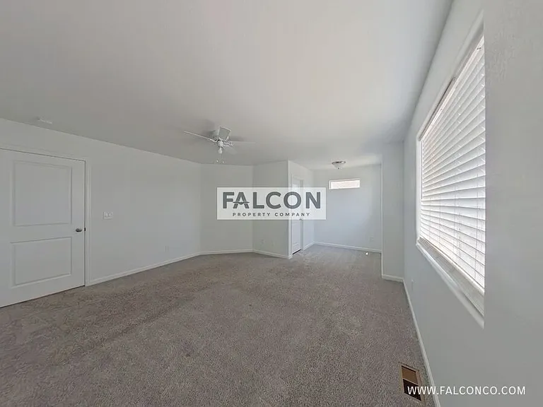 10512 Castor Dr — Photo 10