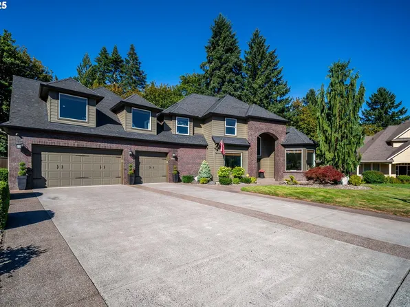 1402 NW 151st St, Vancouver, WA 98685