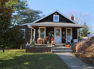 210 Juanita Ave, Freeport, NY 11520