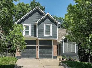 5004 Chouteau St, Shawnee, KS 66226