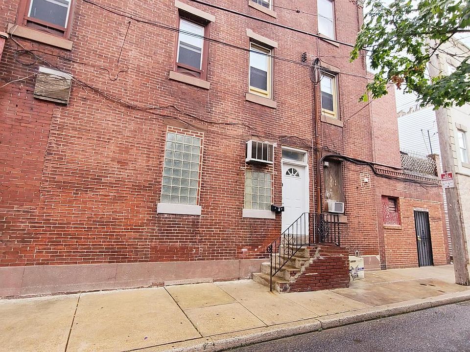 1st image of 1426 Snyder Ave Floor 2