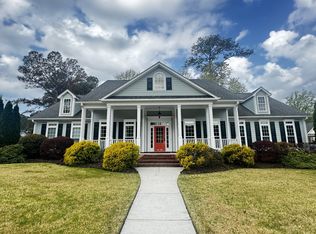 201 Oak Hammock Ct, Swansboro, NC 28584