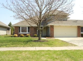 9 Fallcreek Cir, Montgomery, IL 60538
