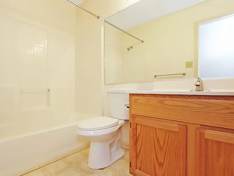 109 Larkspur Holw — Photo 18