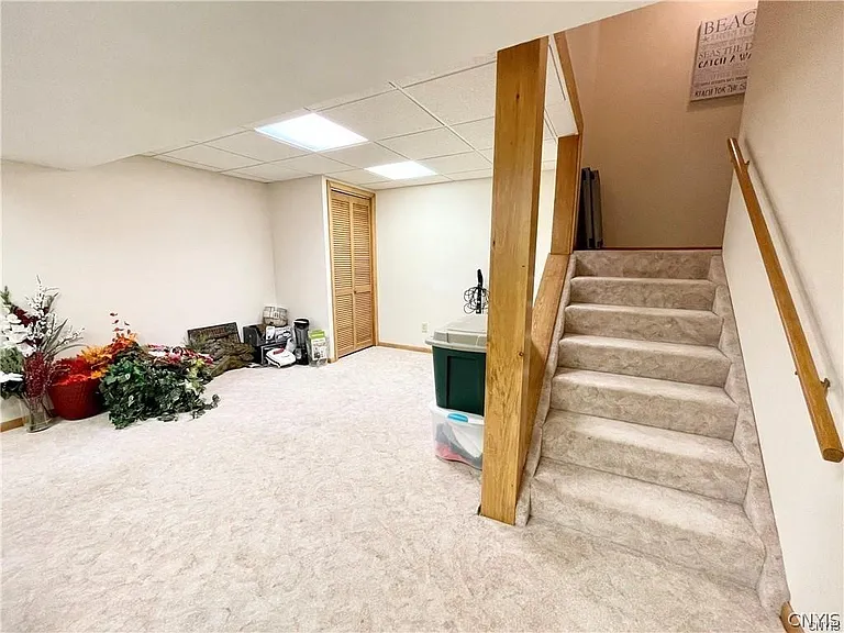 8423 Bubbling Springs Dr — Photo 35