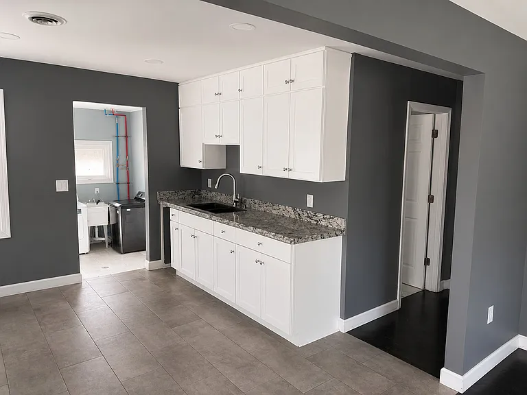 11568 Dodge Ave — Photo 2