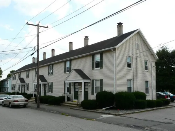 31 E Water St #33, North Andover, MA 01845