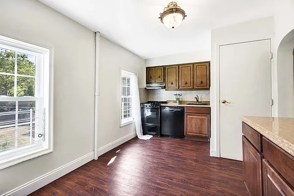 Sold by Compass | media 8