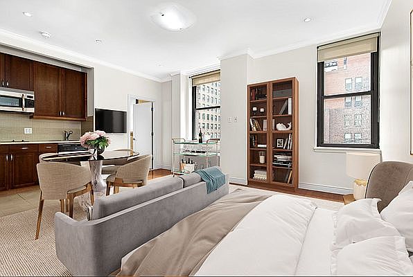 1st image of 488 7th Ave APT 4H