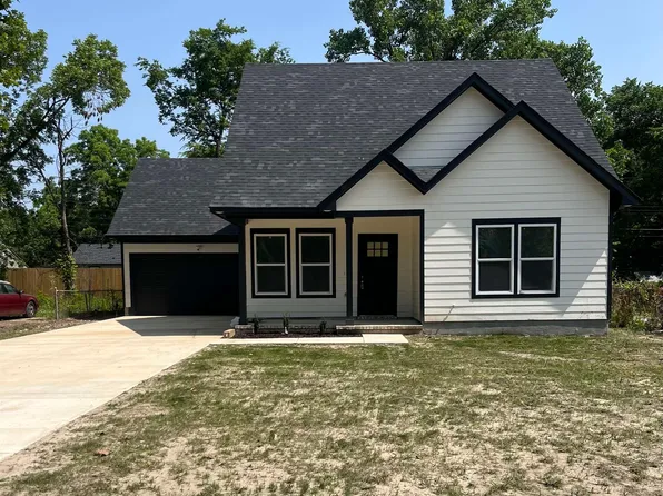 1908 E Barton Ave, West Memphis, AR 72301