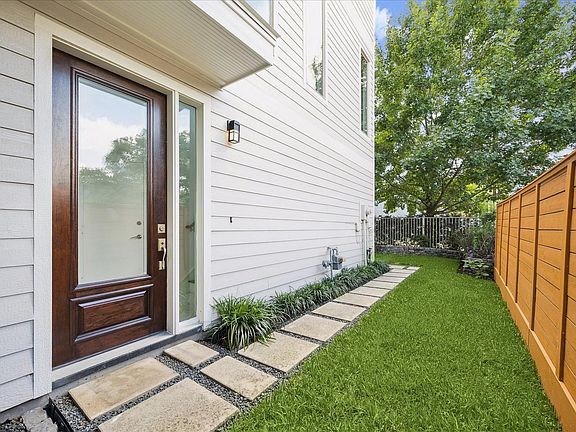 2nd image of 524 Sandman St
