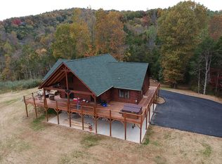 530 Turkey Trot Dr, Lexington, VA 24450
