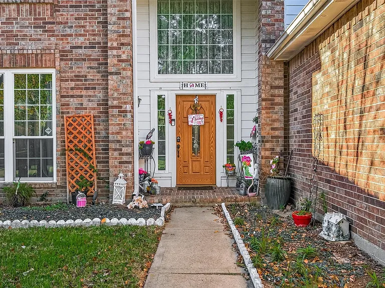 3611 Stacy Park Cir — Photo 2