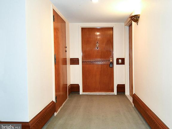 5th image of 1101 S Arlington Ridge Rd APT 316