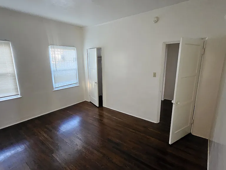1425 Echo Park Ave #7 — Photo 11