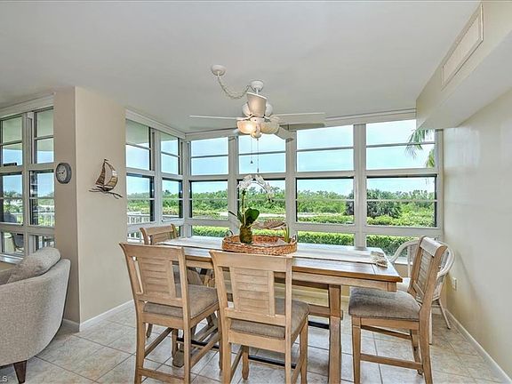 4th image of 440 Seaview Ct APT 111