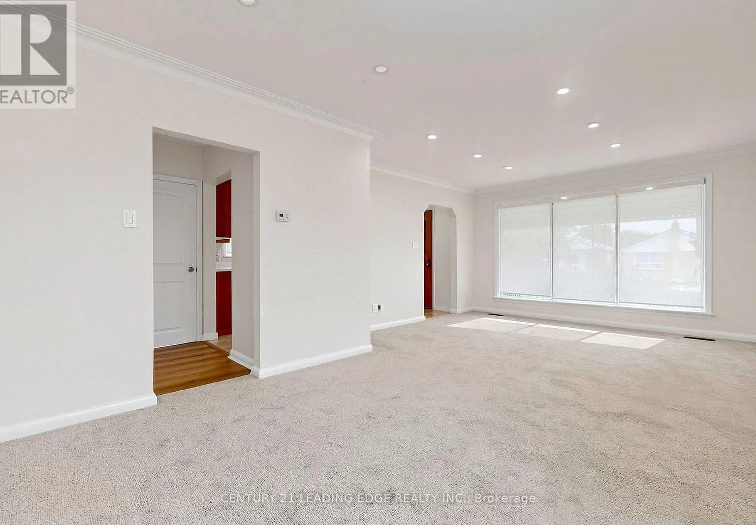 15 Maretta Ave — Photo 2