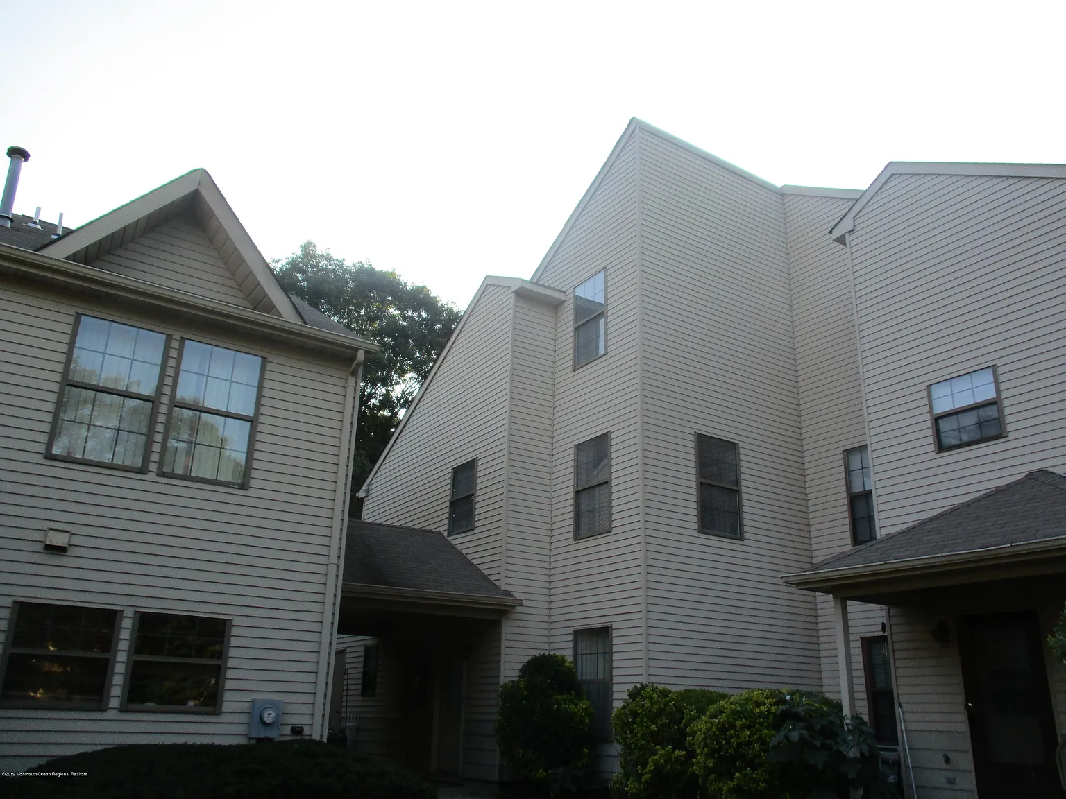 125 Whispering Oaks Way photo 1