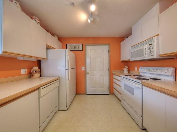 4th image of 22106 41st Pl S Unit 204