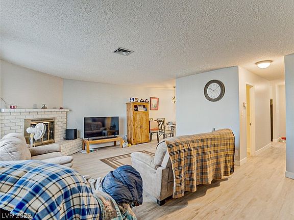 4th image of 522 Greenbriar Townhouse Way