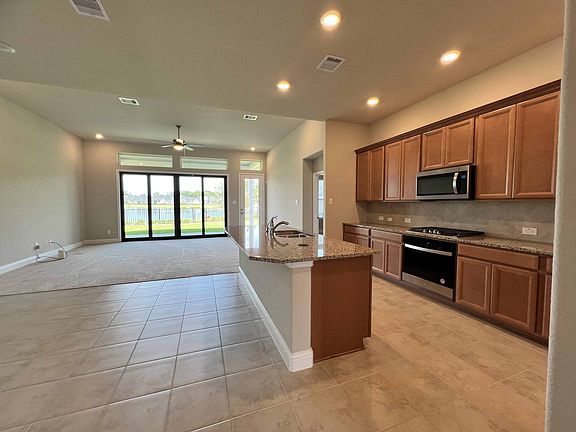 2nd image of 1726 Anchor Breeze Dr