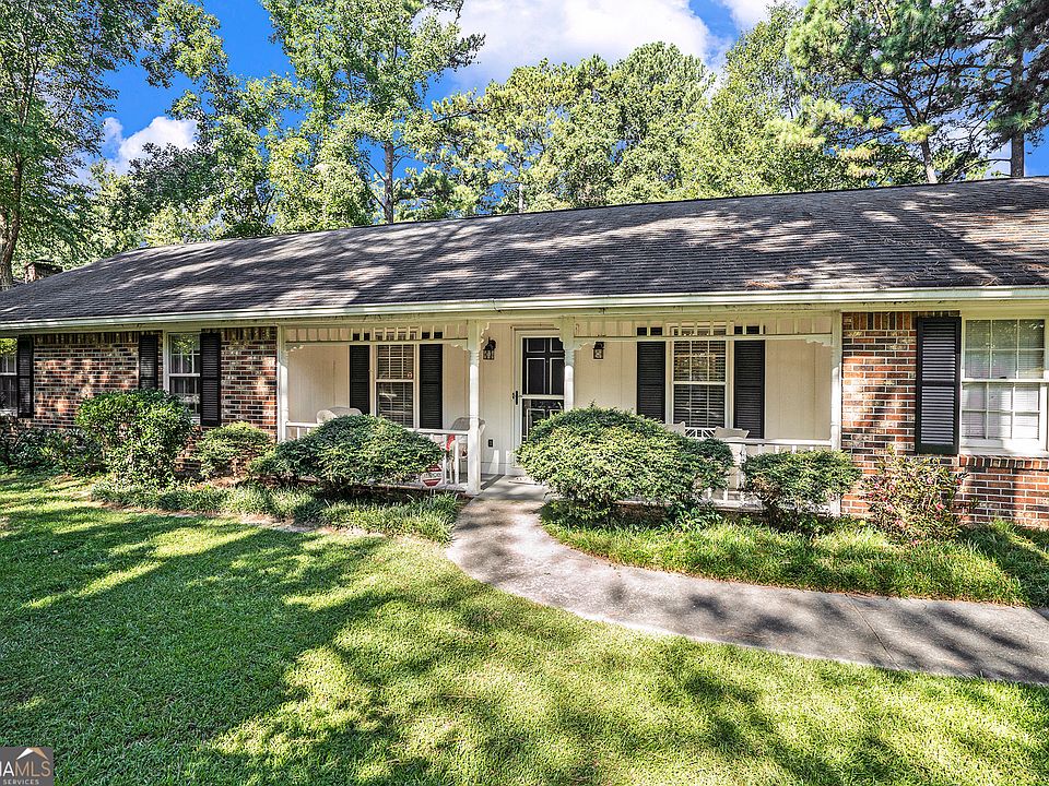 1st image of 2867 Ravenwood Dr