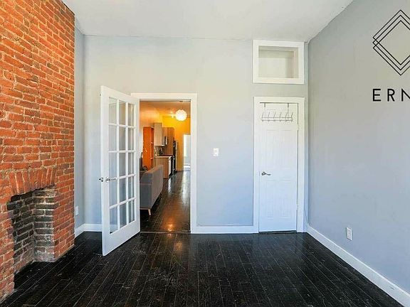 4th image of 388 Harman St APT 2R