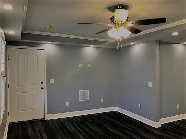 104 Ashworth Pl — Photo 4
