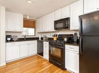 82 Myrtle St APT 3, Boston, MA 02114