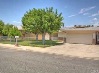 820 E Wright St, Hemet, CA 92543