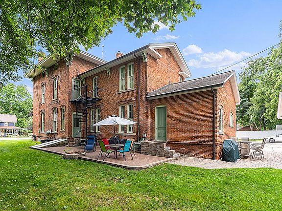 4th image of 45607 Cass Ave
