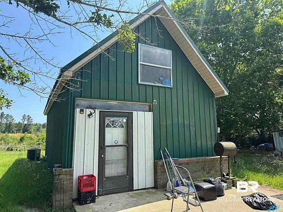 2nd image of 33188 Gilley Rd