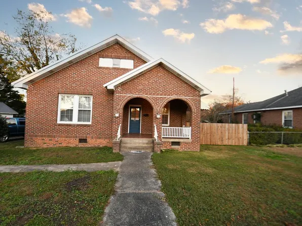 411 Kirksey Dr W, Greenwood, SC 29646