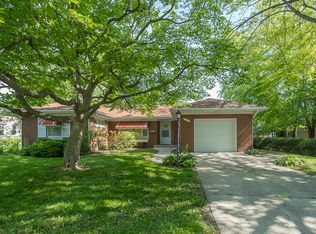 1315 Briargate Ave, Joliet, IL 60435