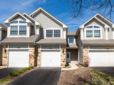 985 Viewpoint Dr #985, Lake In The Hills, IL, 60156