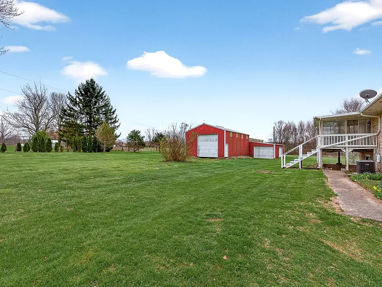 543 W Krepps Rd — Photo 37