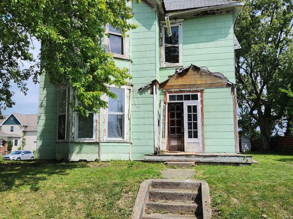 126 W Pleasant St, Dunkirk, IN 47336