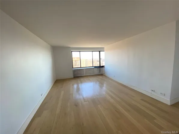 372 Central Park West #20L, New York (Manhattan), NY 10025