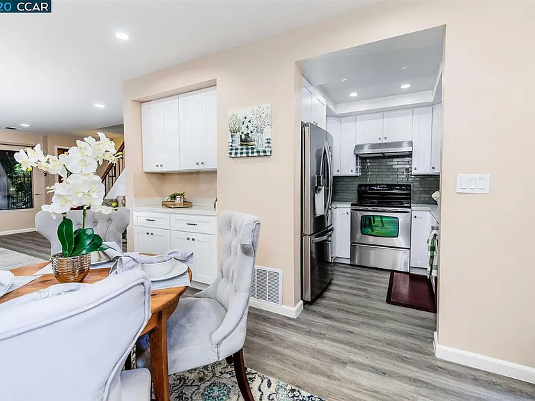 503 Pimlico Ct — Photo 8