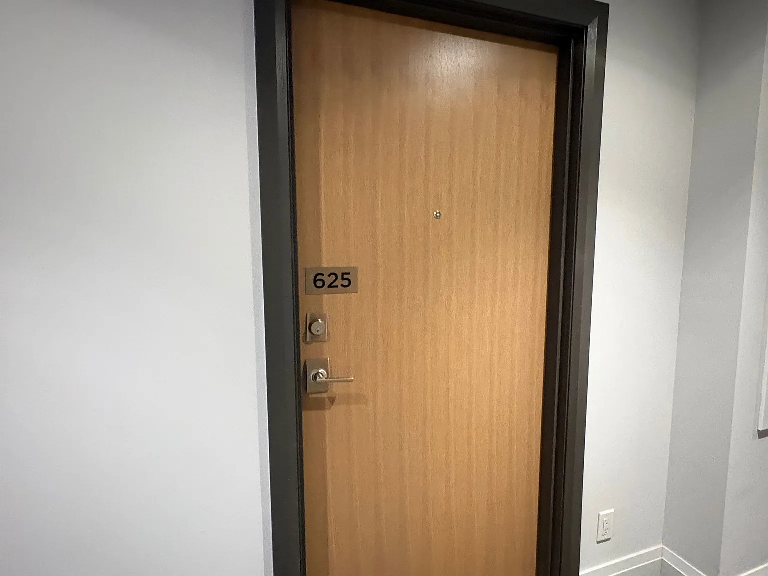 2 bed, $2,300 — Photo 4