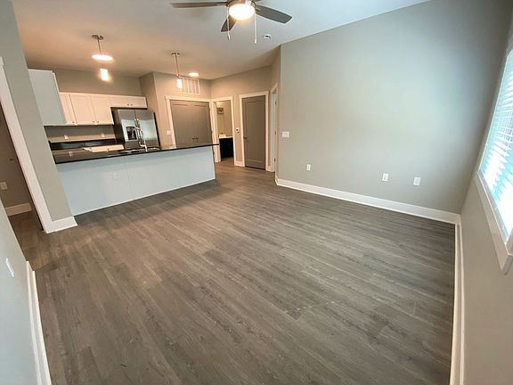 2nd image of 4523 Twain Cir Unit 106