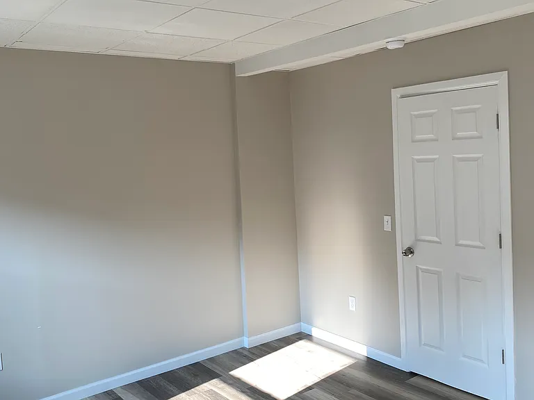 37-39 Benham St #1 — Photo 21