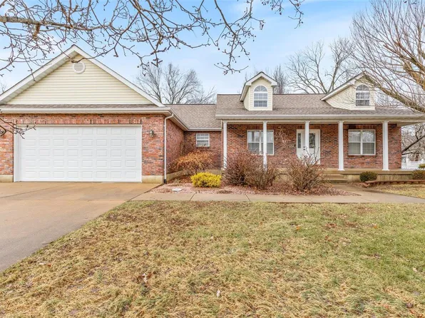 507 Log Cabin Rd, Farmington, MO 63640