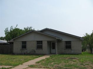 841 Timberdale St, Grand Prairie, TX 75052