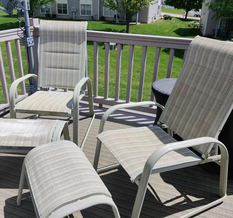 Your Upper Unit has a lovely deck for grilling, sunbathing, or just relaxing with a great book!