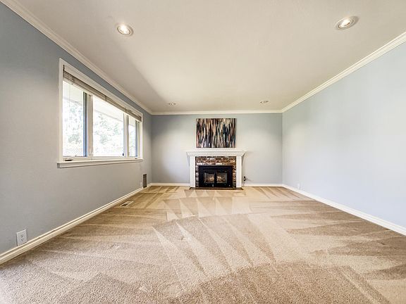 5th image of 17400 NE 19th Pl