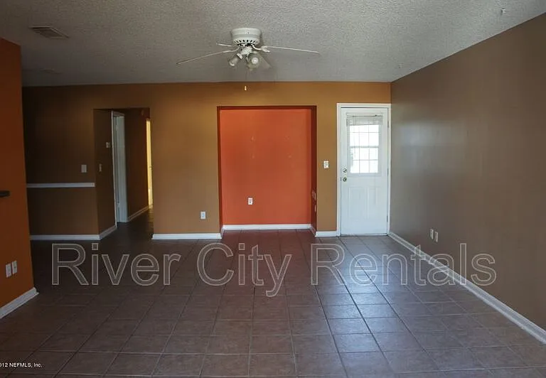 849 Candleknoll Ln — Photo 8