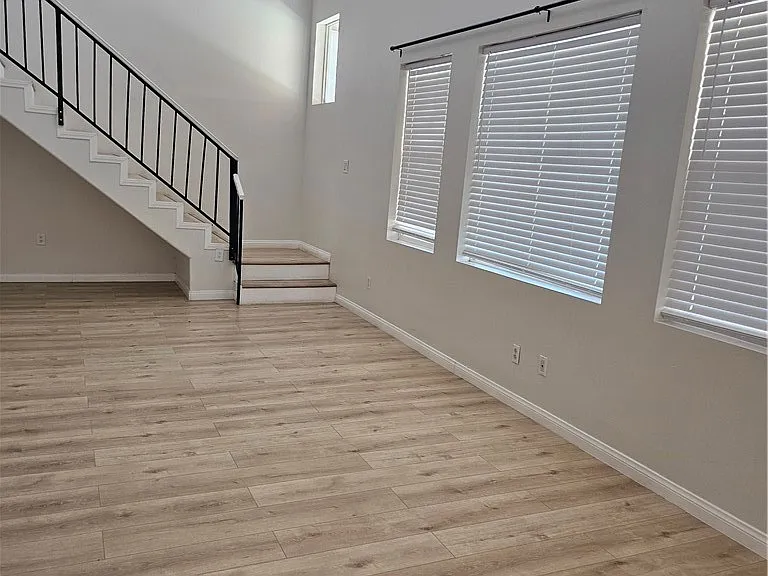 4206 Vahan Ct — Photo 5