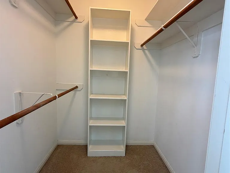 38 N Regan Mead Cir — Photo 17