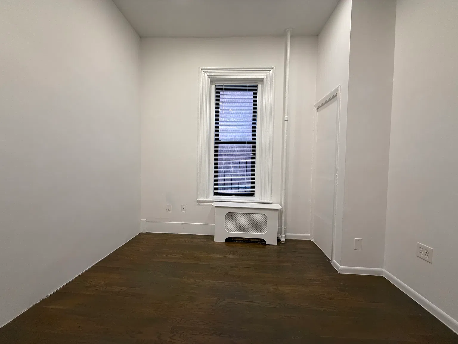 Studio, 9999 sqft, $2,100 — Photo 3
